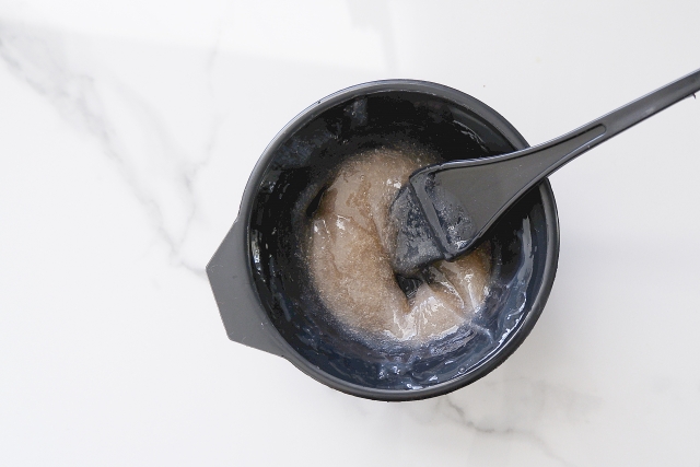 ヘアマニキュアとヘアカラーの違いとは？